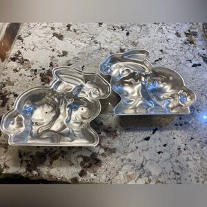 Vintage 2 pc Easter Bunny mold cake pans dessert 3D rabbit metal baking tins